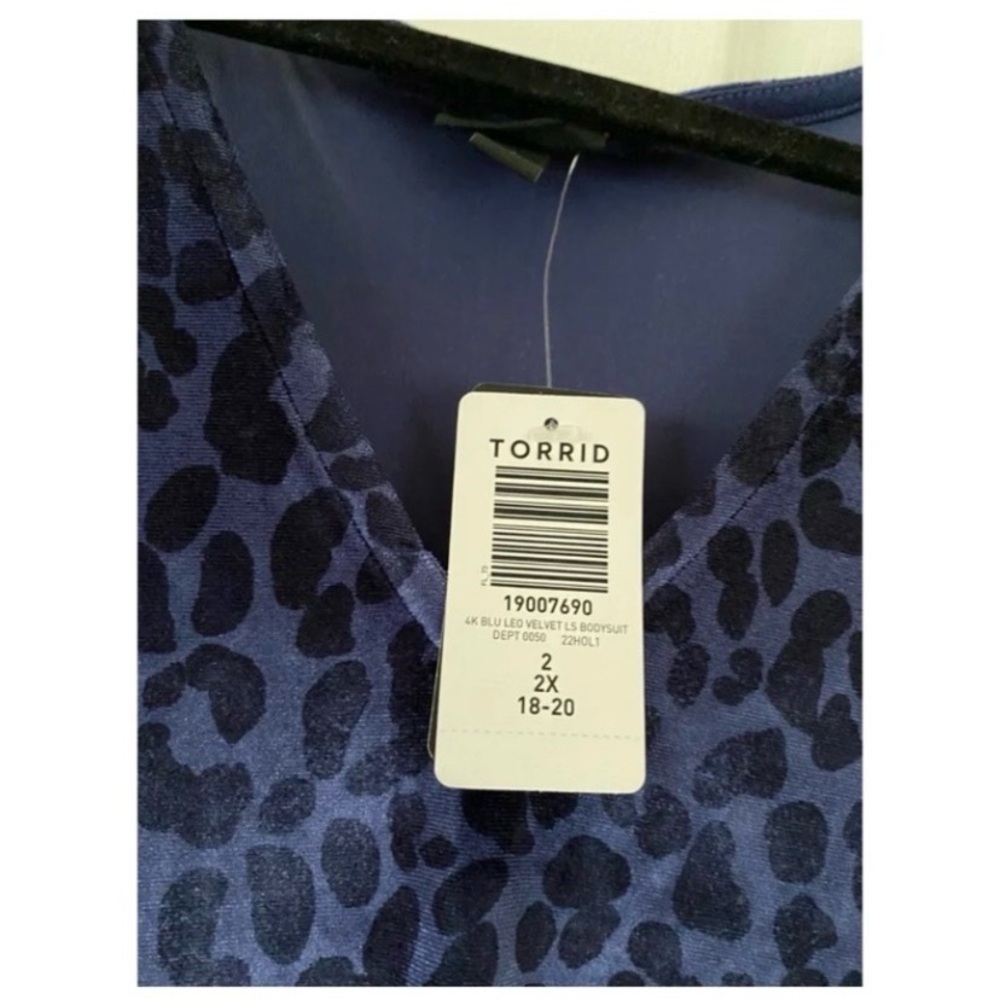 TORRID Blue Velvet Animal Print Bodysuit - Picture 7 of 8